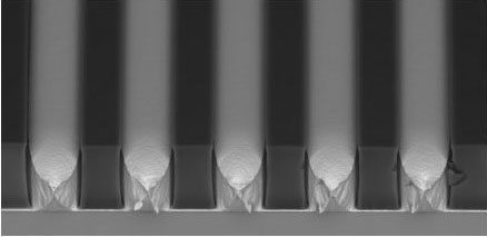 10µm features in 50µm SU-8 3000 (contact expose) Source: Kayaku Advanced Materials, Inc.